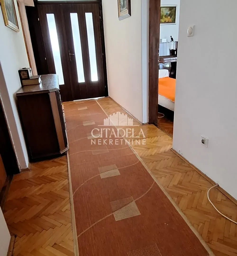 Sale, house, 300m², Kaludjerica, Grocka