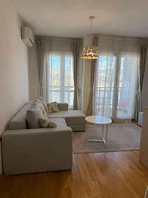 Izdavanje, garsonjera, 30m², City Kvart, Podgorica
