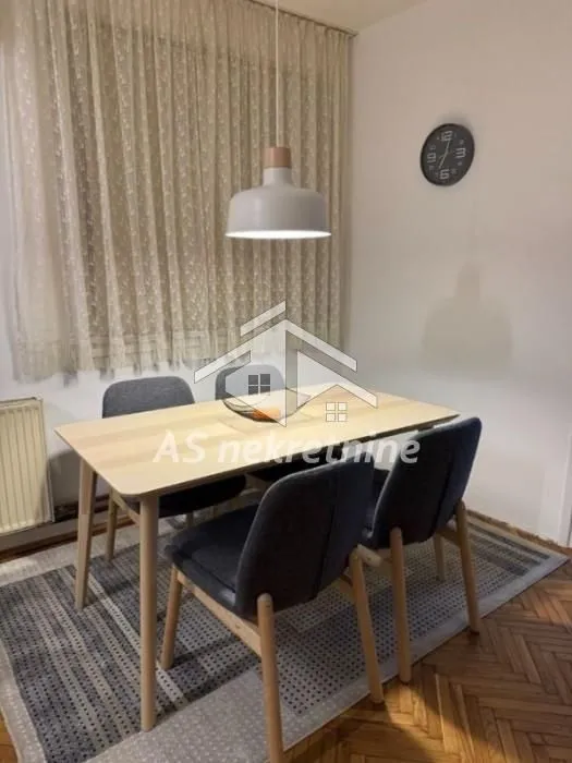 Izdavanje, četvorosoban stan, 79m², Autokomanda, Voždovac Sve Podlokacije