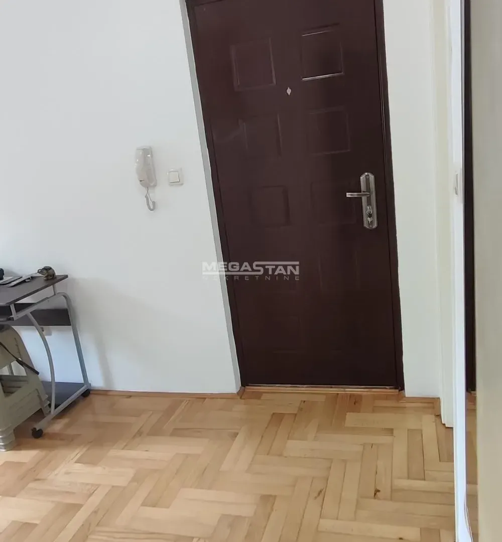 Prodaja, jednosoban stan, 40m², Karaburma, Palilula Sve Podlokacije