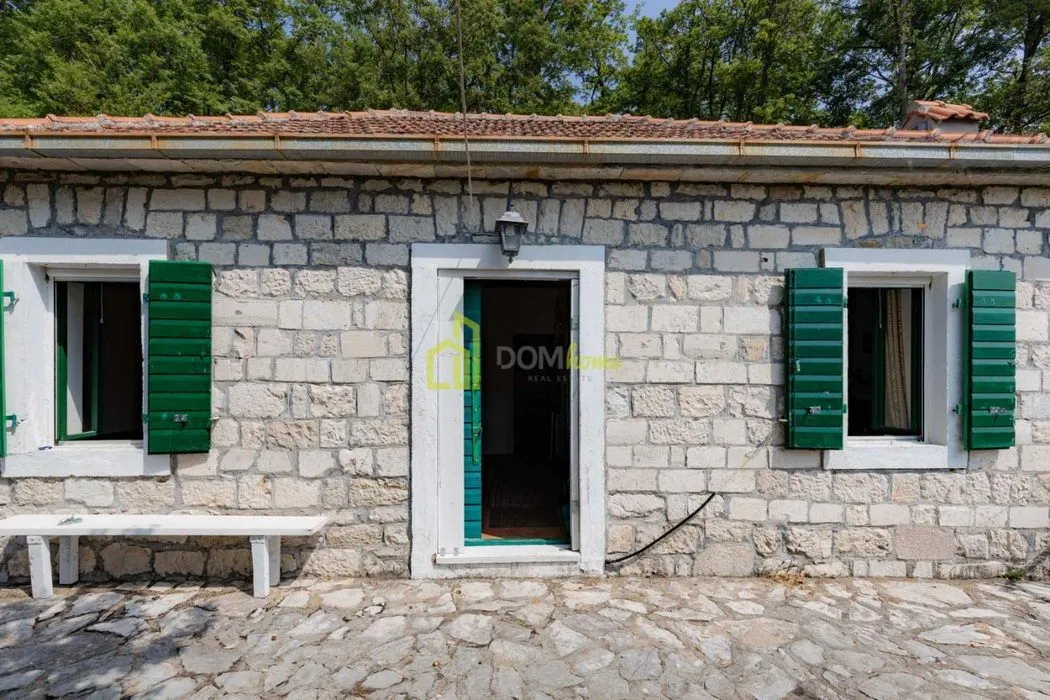 Prodaja, kuća, 100m², Herceg Novi, Crna Gora