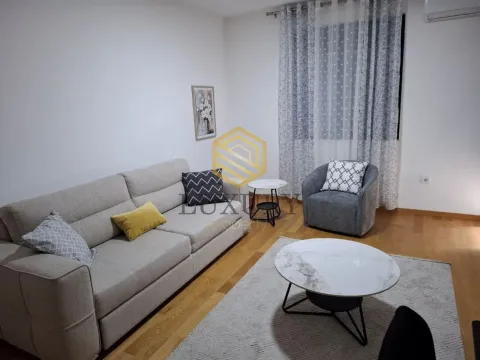 Rent, one bedroom apartment, 47m², City Kvart, Podgorica - image 1