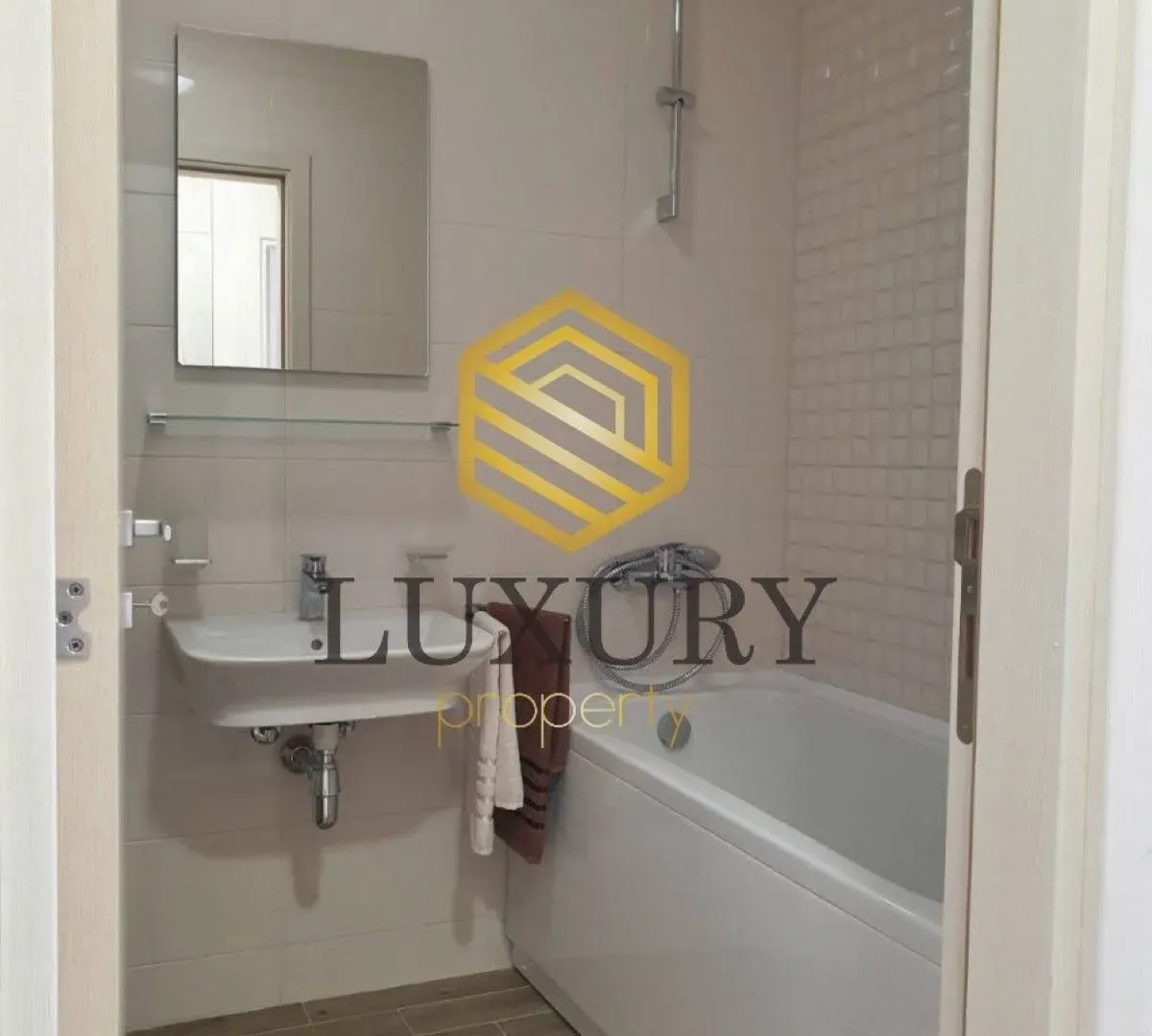 Izdavanje, jednosoban stan, 45m², Zagorič, Podgorica