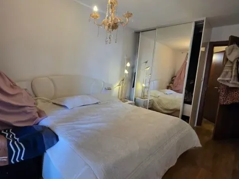 Sale, three bedroom apartment, 120m², Tološka šuma, Podgorica - image 7