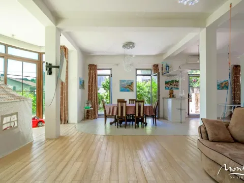 Prodaja, kuća, 316m², Tivat, Crna Gora - image 3