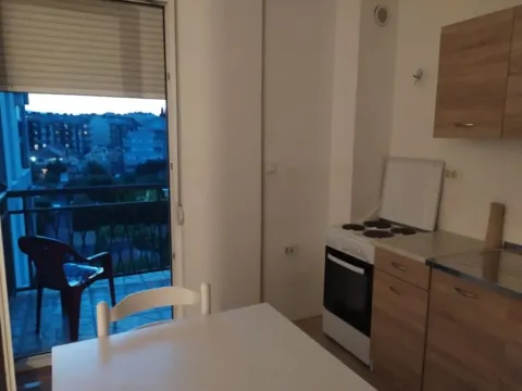 Izdavanje, garsonjera, 30m², Podgorica, Crna Gora - image 12