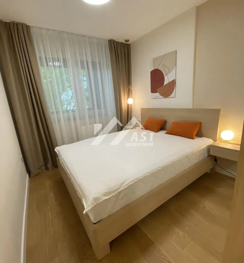 Izdavanje, dvosoban stan, 40m², Sajam, Novi Sad Sve Podlokacije