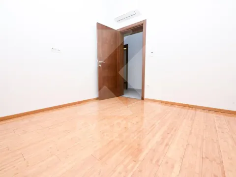 Rent, house, 170m², Dalmatinska ulica, Podgorica - image 14