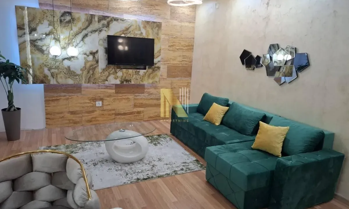 Izdavanje, jednosoban stan, 38m², Centar, Novi Sad