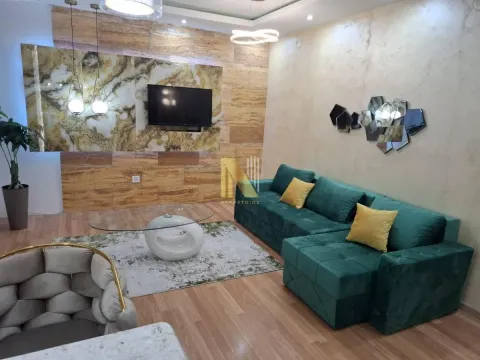 Izdavanje, jednosoban stan, 38m², Centar, Novi Sad - image 1