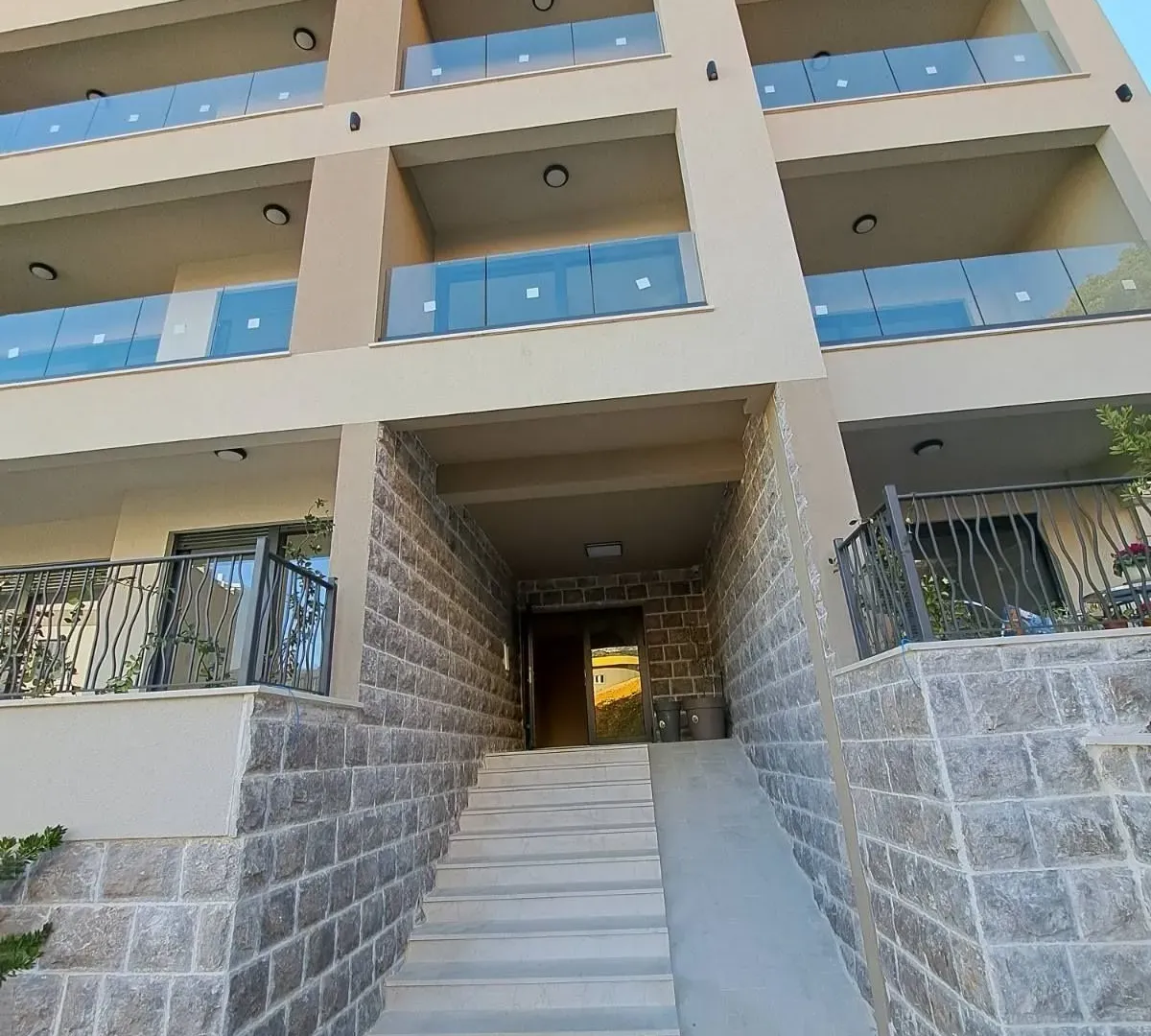 Sale, three bedroom apartment, 146m², Budva, Crna Gora