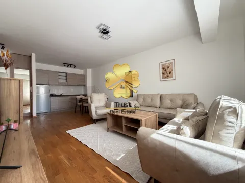 Spacious living room connected with the kitchen and dining area. - image 2