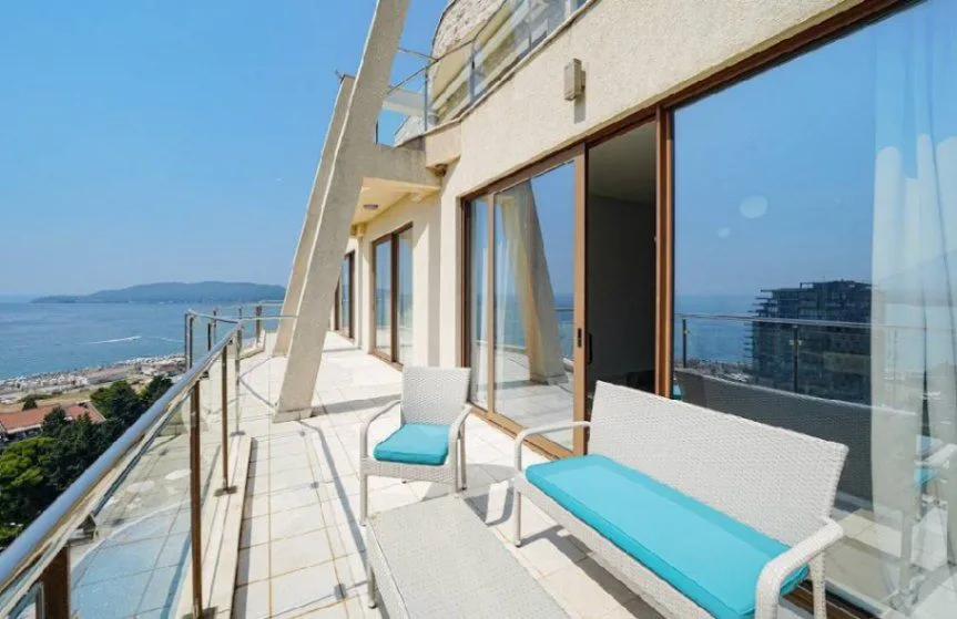 Prodaja, dvosoban stan, 96m², Bečići, Budva