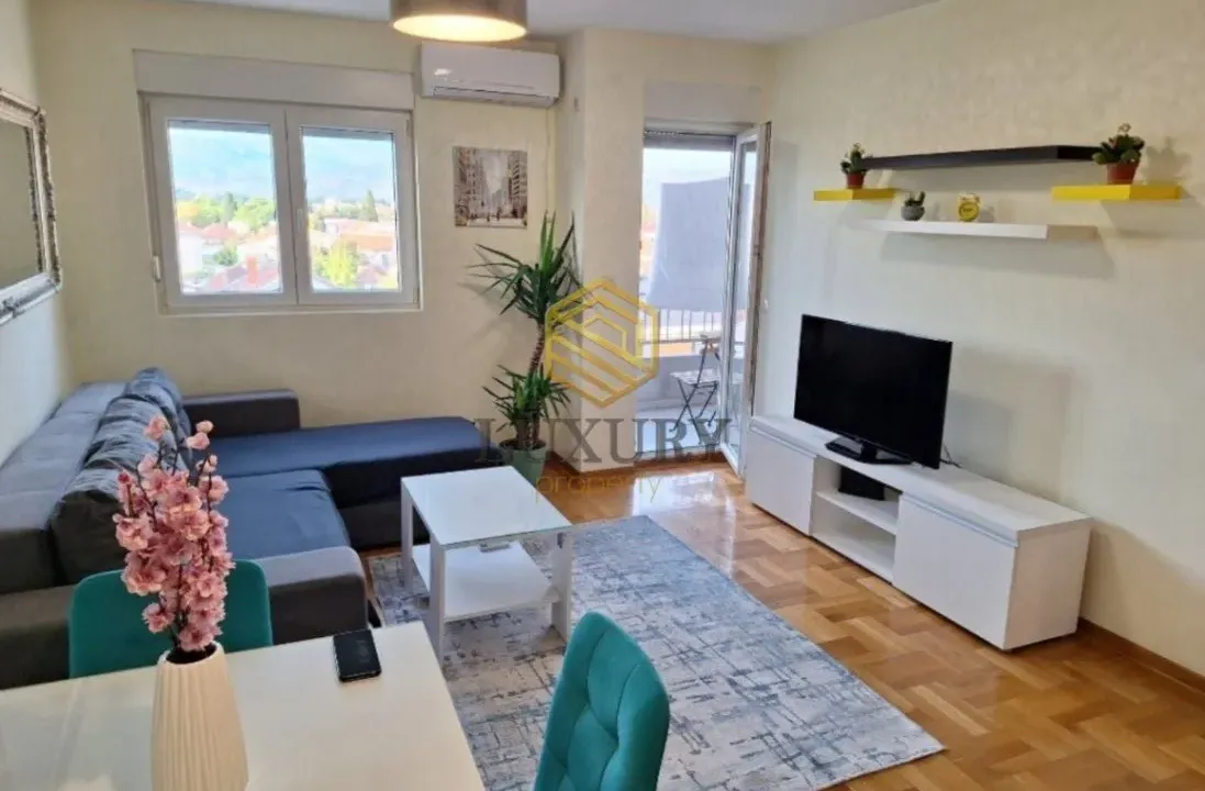 Izdavanje, jednosoban stan, 43m², Stari Aerodrom, Podgorica