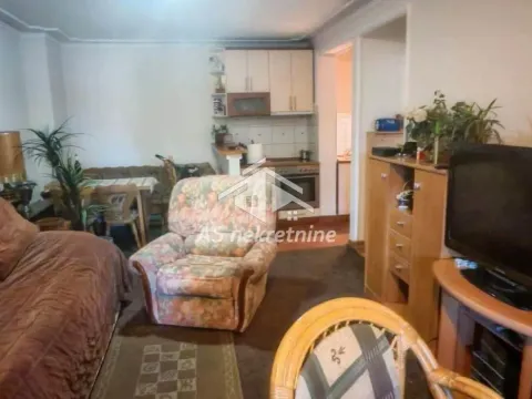 Sale, apartment, 43m², Olimp, Zvezdara Sve Podlokacije - image 10