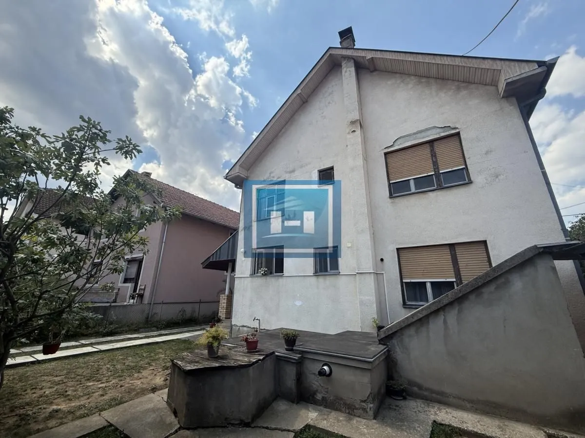 Prodaja, kuća, 160m², Trnava, Jagodina