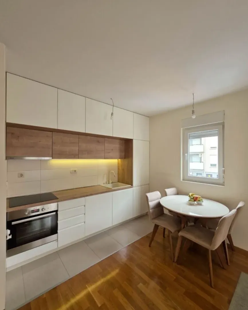 Izdavanje, dvosoban stan, 60m², Zabjelo, Podgorica