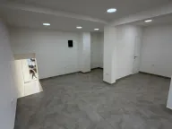 Izdavanje, poslovni prostor, 57m², Krivi Most, Podgorica - image 4