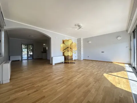 Sale, house, 320m², Zlatica, Podgorica - image 2