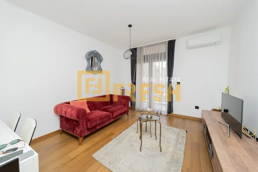 Prodaja, dvosoban stan, 70m², Ljubović, Podgorica
