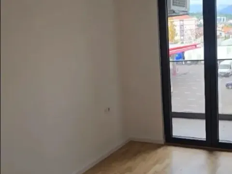 Sale, three bedroom apartment, 83m², Stari Aerodrom, Podgorica - image 10