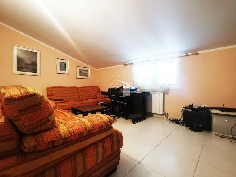 Sale, house, 200m², Donja Gorica, Podgorica