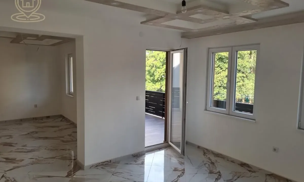 Sale, four bedroom apartment, 112m², Medijana, Niš