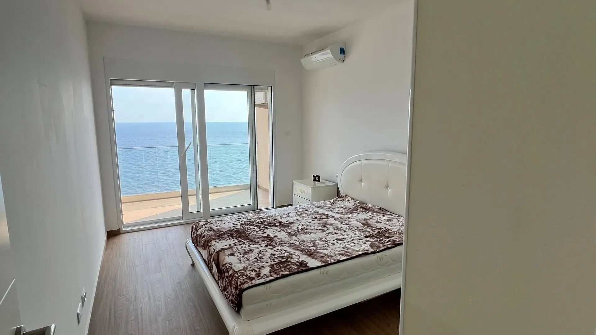 Sale, two bedroom apartment, 80m², Dobra Voda, Budva