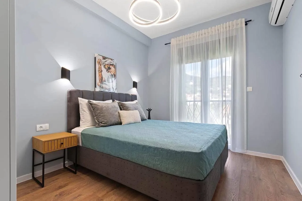 Rent, three bedroom apartment, 81m², Porto Montenegro, Tivat
