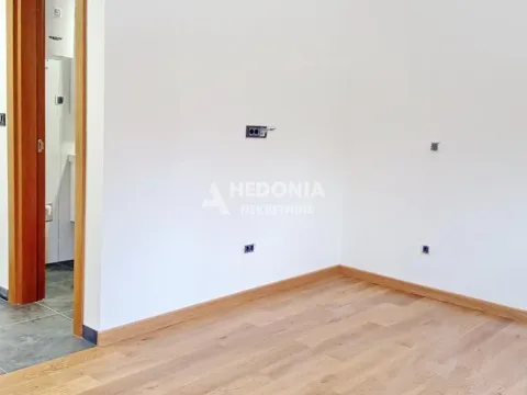 Prodaja, stan, 19m², Slavujev Venac, Zvezdara Sve Podlokacije - image 2