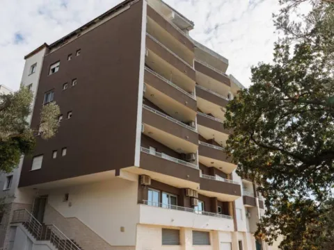 Sale, one bedroom apartment, 51m², Bečići, Budva
