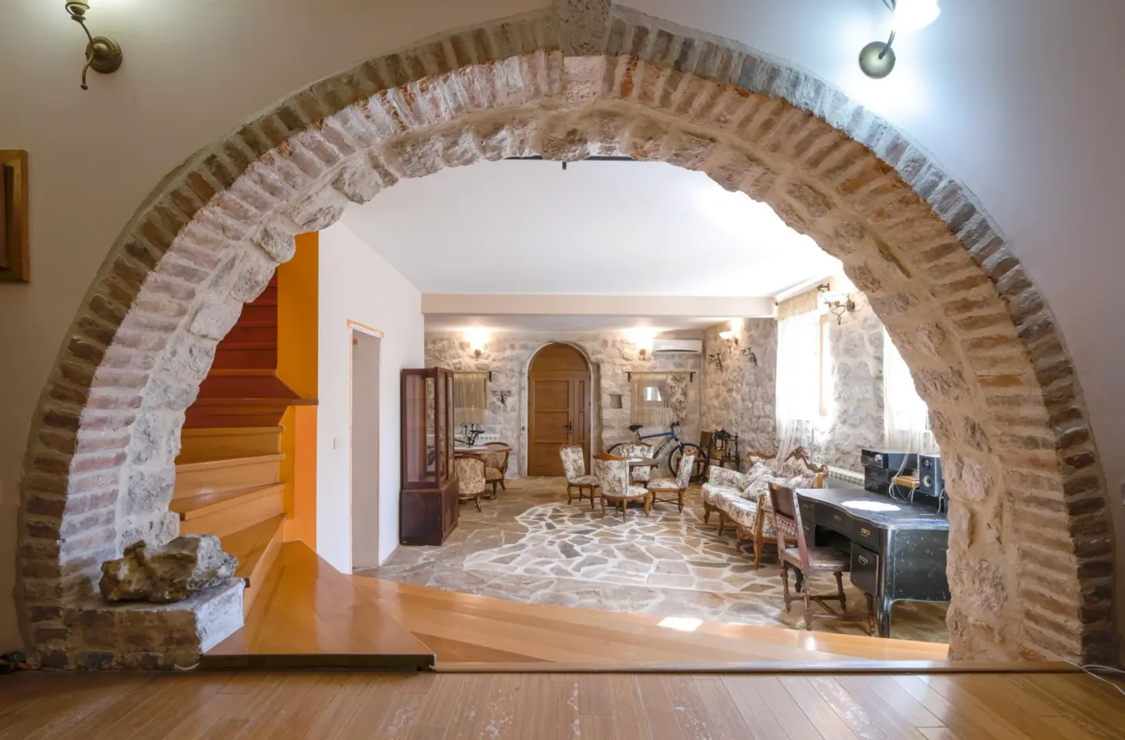 Sale, house, 500m², Orahovac, Kotor