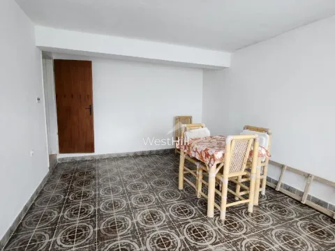 Sale, two bedroom apartment, 73m², Njivice, Herceg Novi - image 15