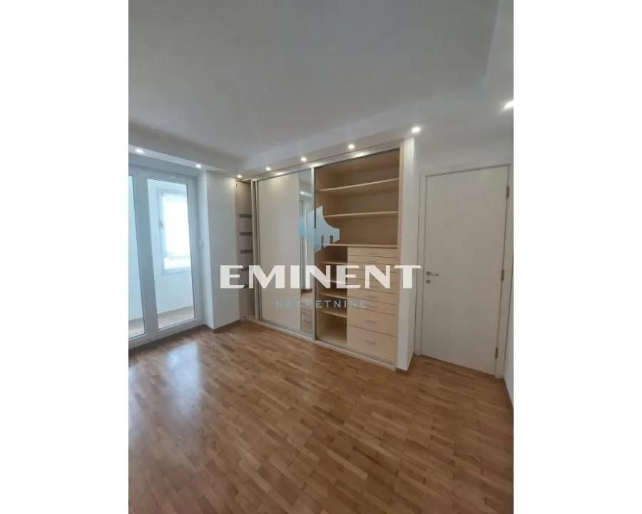 Rent, three bedroom apartment, 58m², Zvezdara Sve Podlokacije, Beograd