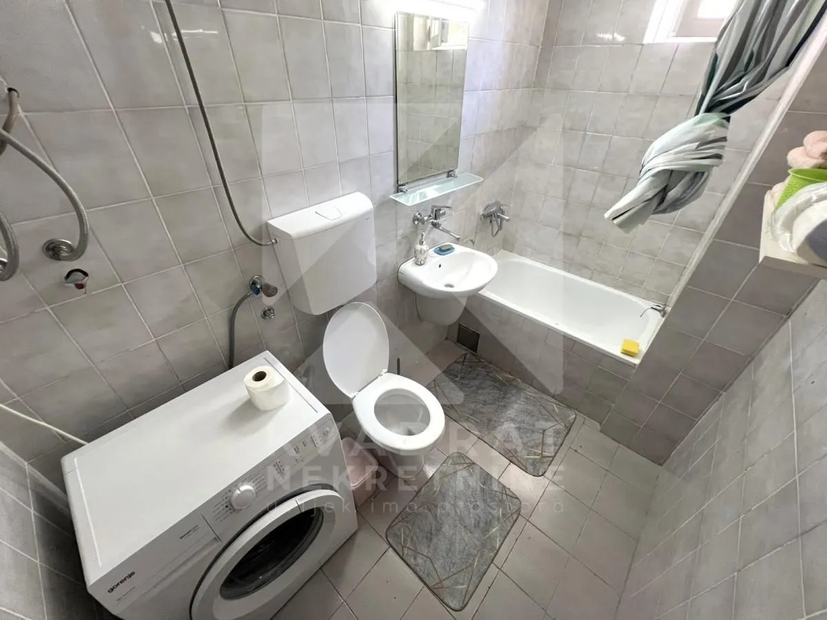 Rent, studio apartment, 27m², Momišići, Podgorica