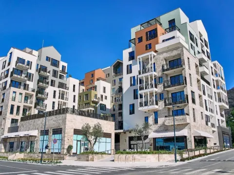 Prodaja, trosoban stan, 102m², Boka Place, Tivat - image 10