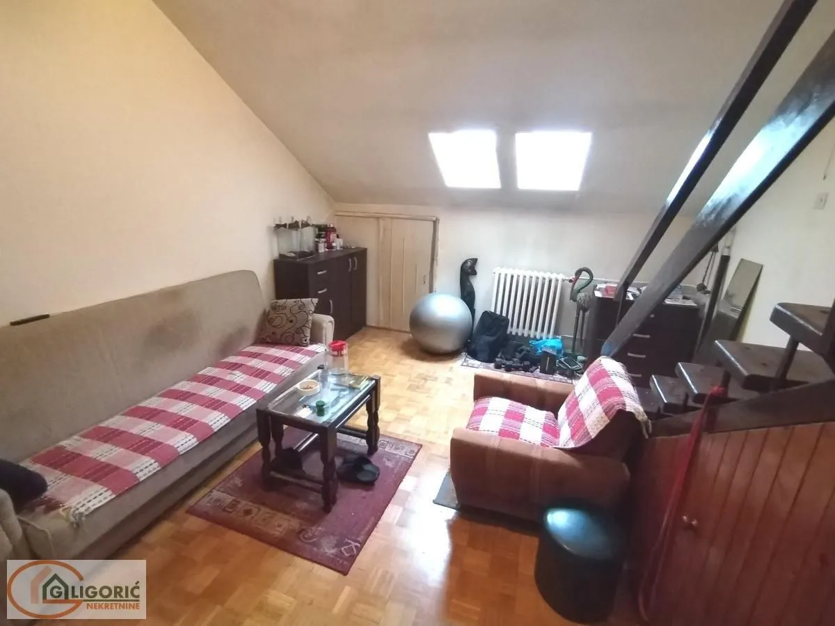 Sale, apartment, 100m², Labudovo Brdo, Beograd