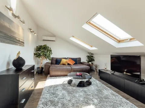 Prodaja, dvosoban stan, 82m², Dobrota, Kotor - image 4