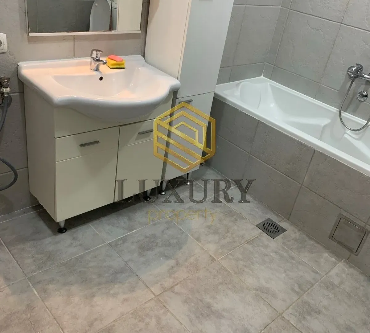 Rent, two bedroom apartment, 65m², Blok 5, Podgorica