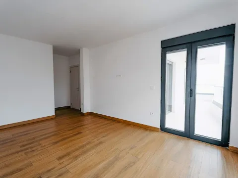 Izdavanje, ugostiteljski objekat, 1600m², Budva, Crna Gora - image 40