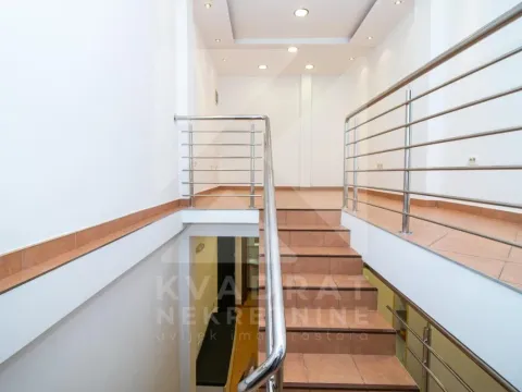 Rent, office space, 46m², Centar, Podgorica - image 2