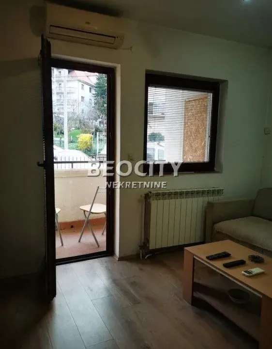 Prodaja, stan, 38m², Žarkovo, Beograd