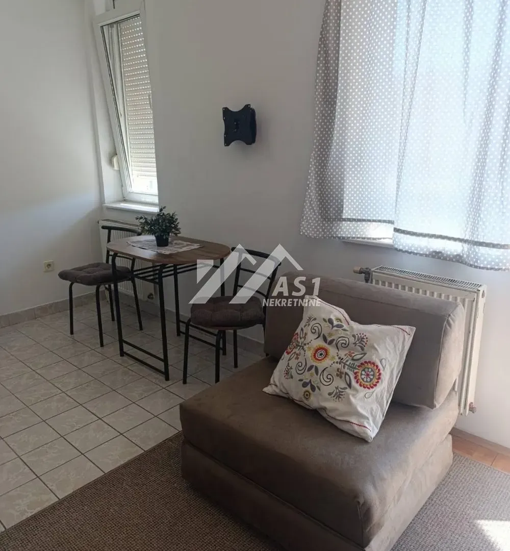 Izdavanje, stan, 24m², Grbavica, Novi Sad Sve Podlokacije