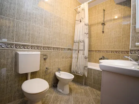 Izdavanje, dvosoban stan, 120m², Stari Aerodrom, Podgorica - image 8