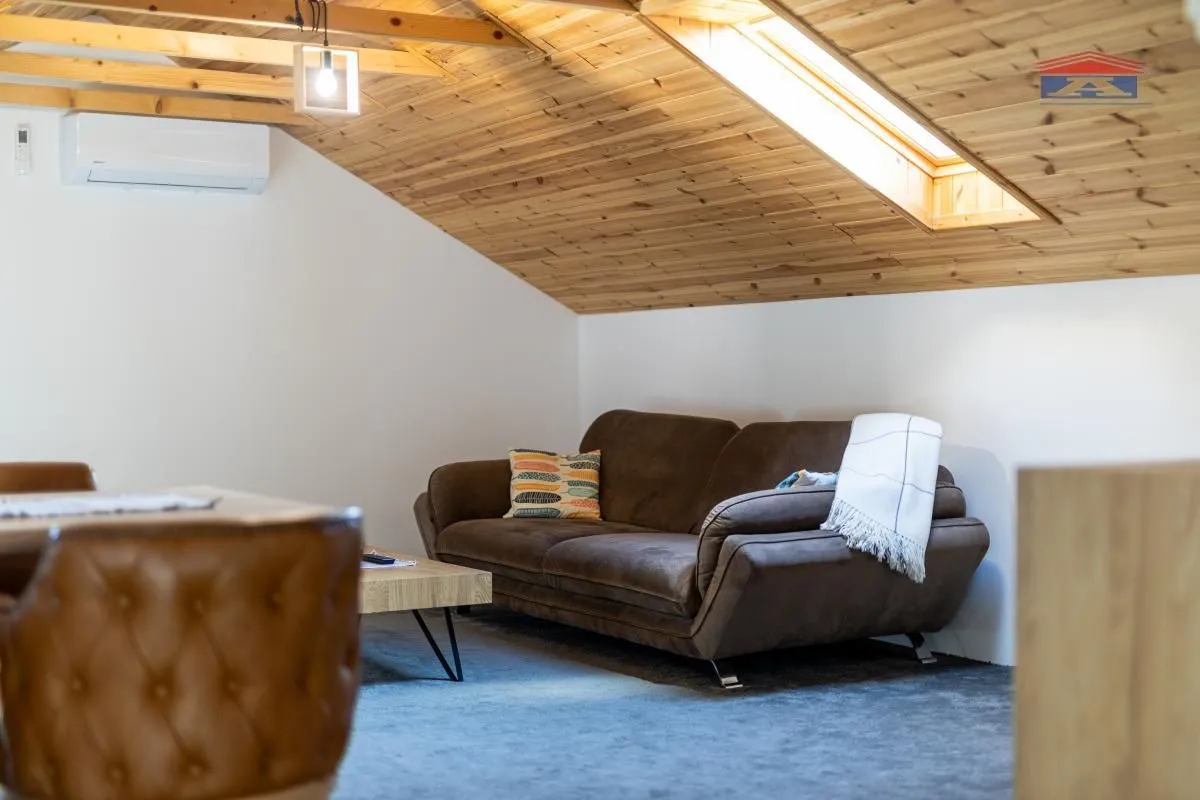 Sale, house, 230m², Banja Vrdnik, Irig