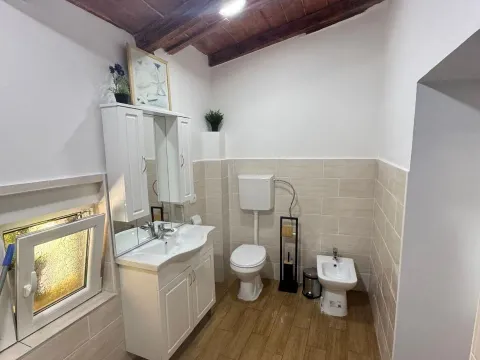 Prodaja, kuća, 208m², Obzovica, Cetinje - image 12