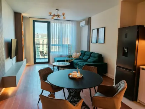 Izdavanje, dvosoban stan, 56m², Savski Venac, Beograd - image 2