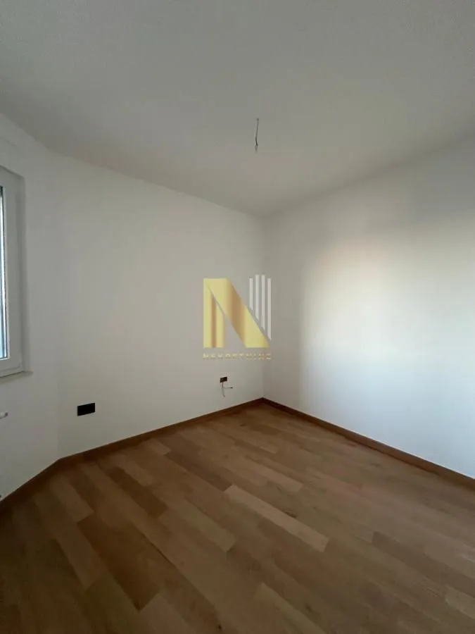Izdavanje, jednosoban stan, 35m², Grbavica, Novi Sad Sve Podlokacije