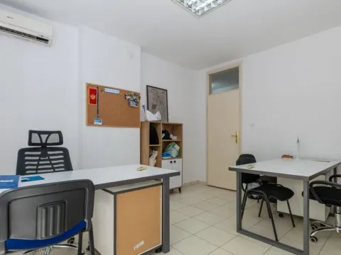Sale, office space, 47m², Preko Morače, Podgorica - image 3