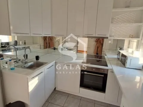 Izdavanje, stan, 135m², Savski Venac, Beograd - image 11